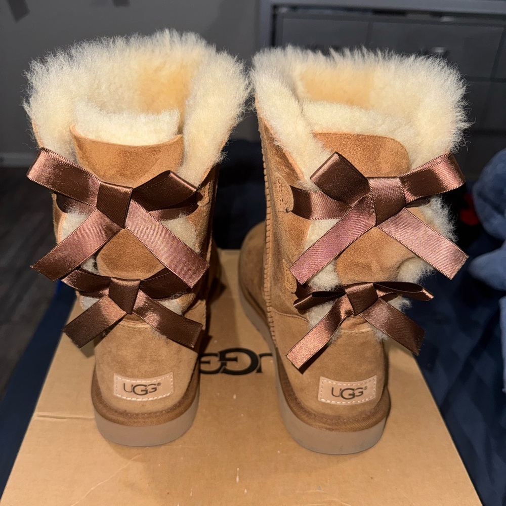 Ugg Bailey Bow